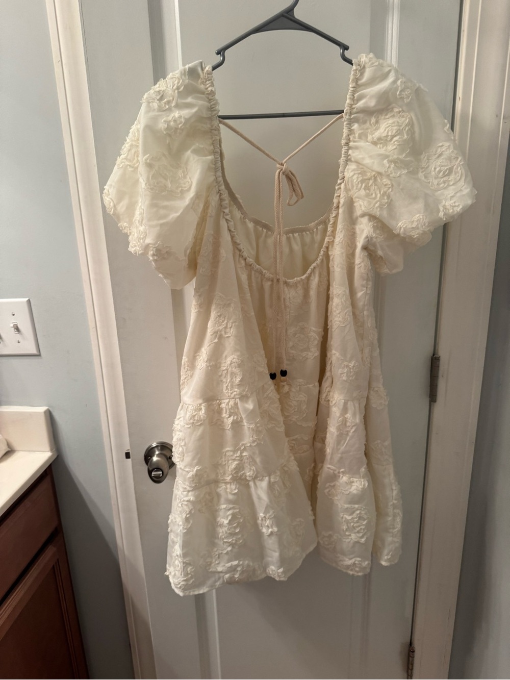 Women's Cream Embroidered Puff-Sleeve Dress - Picture 2 of 2